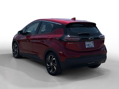 Used 2023 Chevrolet Bolt LT w/ Infotainment Package FWD image 3