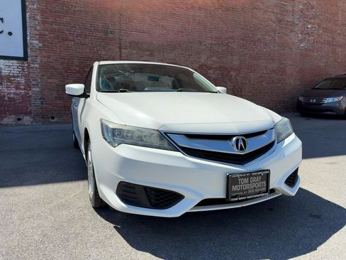 Used 2016 Acura ILX FWD image 2