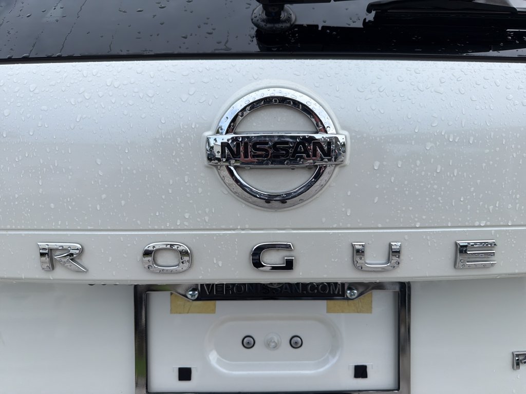 Used 2021 Nissan Rogue Platinum AWD/4WD image 10