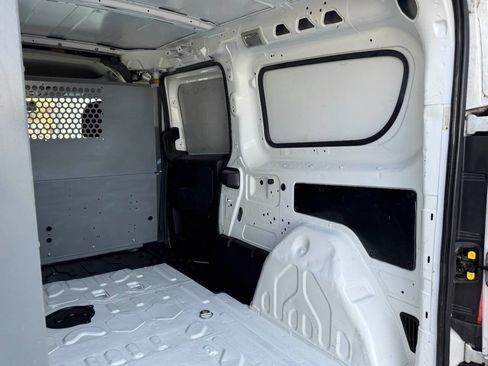 Used 2016 RAM ProMaster City Tradesman FWD image 17