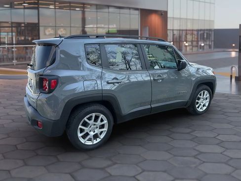 Used 2022 Jeep Renegade Sport w/ Sport Appearance Group FWD image 17