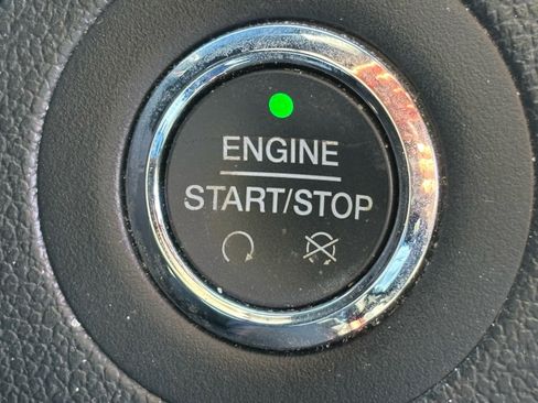 Used 2017 Ford Explorer XLT w/ Equipment Group 201A image 27