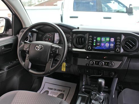 Used 2022 Toyota Tacoma SR image 29