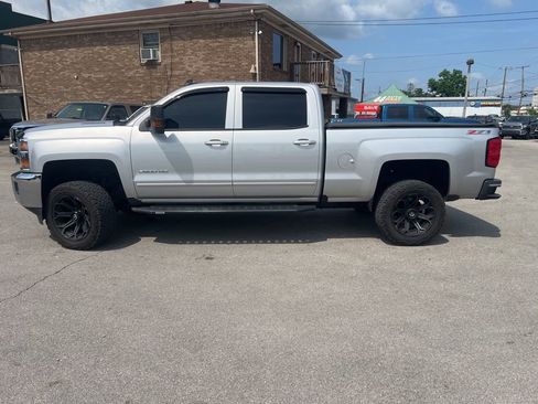 Used 2016 Chevrolet Silverado 2500 LT w/ LT Convenience Package AWD/4WD image 4