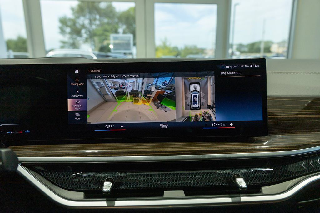Used 2023 BMW X7 xDrive40i w/ Executive Package AWD/4WD image 7