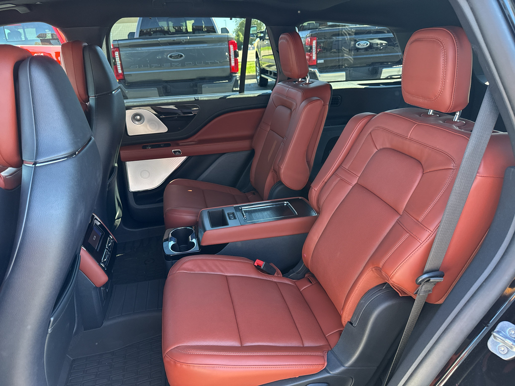 Used 2025 Lincoln Aviator Reserve w/ Equipment Group 201A AWD/4WD image 26