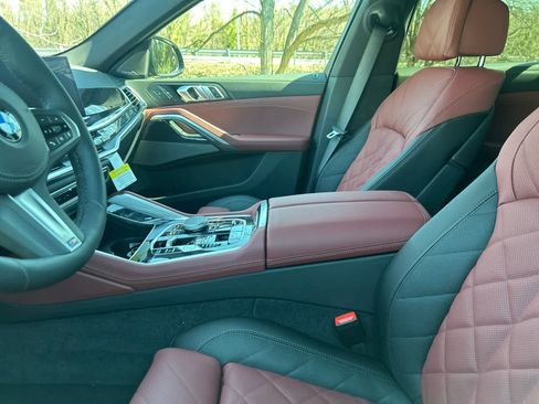 New 2026 BMW X6 xDrive40i w/ Climate Comfort Package image 4