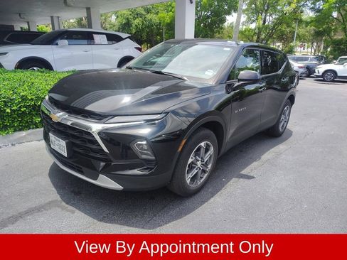 Used 2025 Chevrolet Blazer LT AWD/4WD image 1