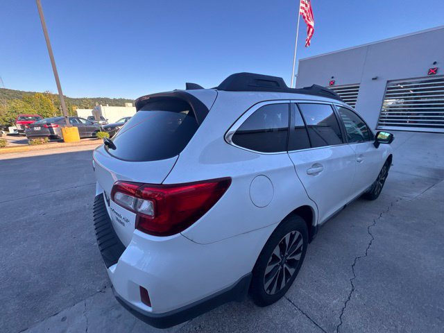 Used 2017 Subaru Outback 3.6R Limited AWD/4WD image 13