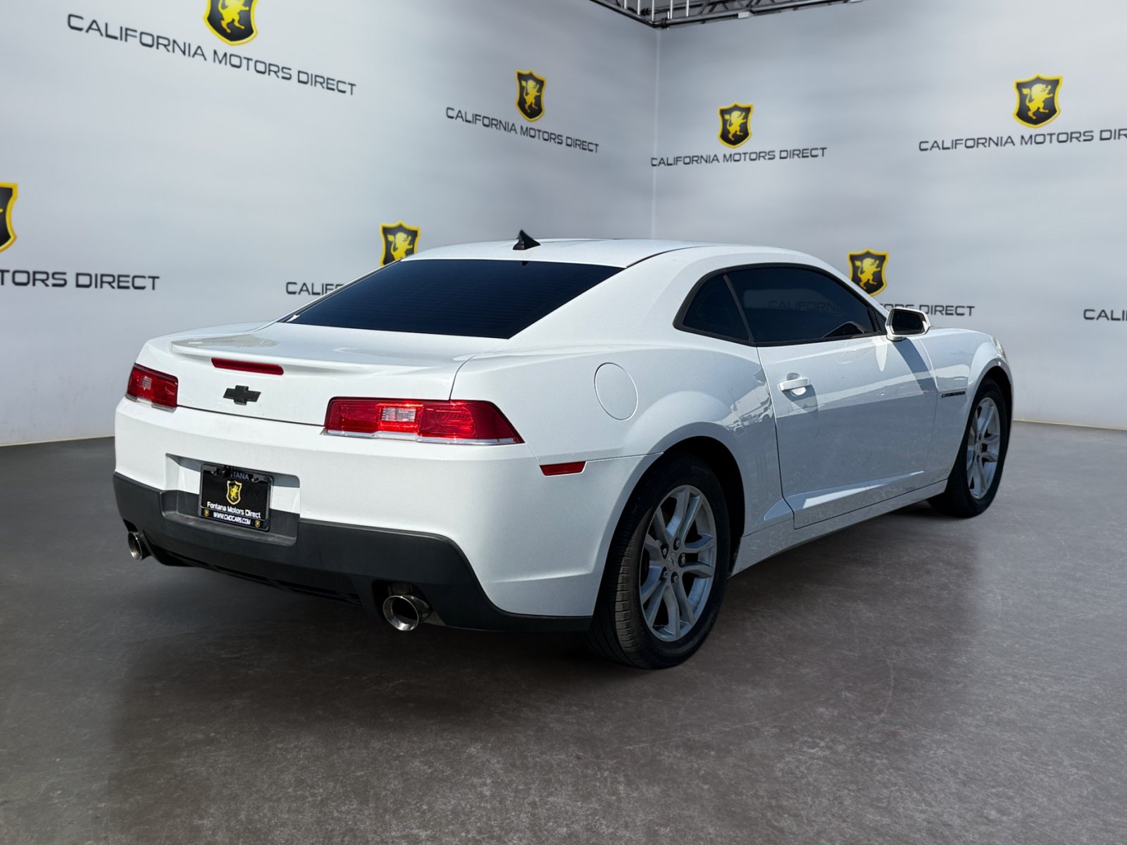Used 2015 Chevrolet Camaro LS RWD image 5
