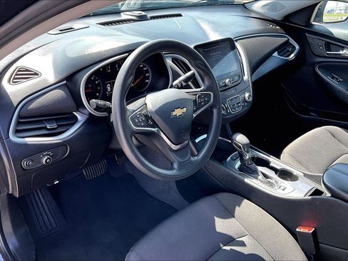 Used 2024 Chevrolet Malibu LT FWD image 16