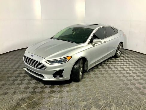 Used 2019 Ford Fusion SEL image 11