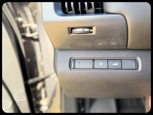 New 2026 Nissan Pathfinder SL FWD image 41
