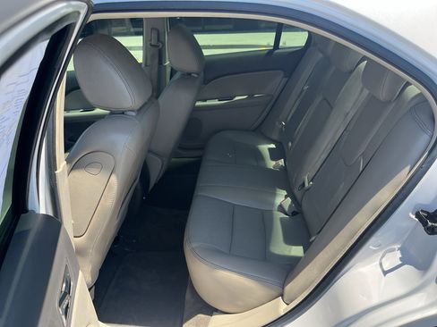 Used 2010 Ford Fusion SEL FWD image 33