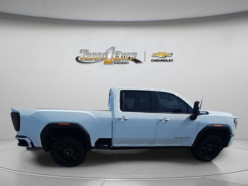 Used 2024 GMC Sierra 2500 AT4 w/ AT4 Premium Plus Package image 13