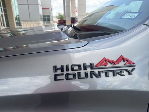 Used 2020 Chevrolet Silverado 1500 High Country w/ Technology Package image 4