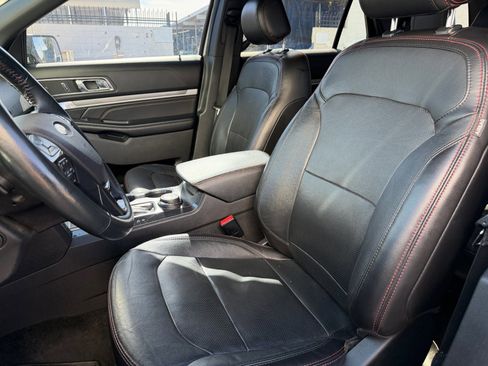 Used 2017 Ford Explorer Sport w/ Equipment Group 401A AWD/4WD image 15