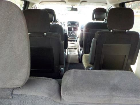 Used 2016 Dodge Grand Caravan SE w/ Quick Order Package 29E SE image 12