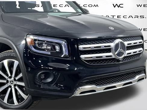 Used 2022 Mercedes-Benz GLB 250 image 40