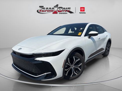 Certified 2024 Toyota Crown AWD/4WD image 5