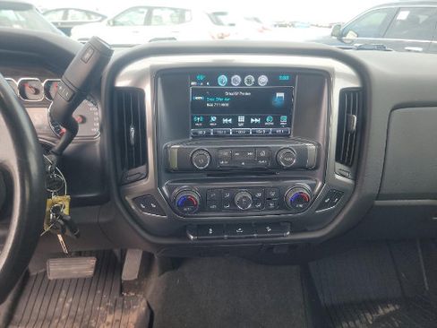 Used 2018 Chevrolet Silverado 1500 LT w/ All Star Edition AWD/4WD image 10