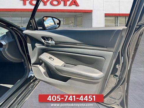 Used 2025 Nissan Altima 2.5 SV FWD image 27