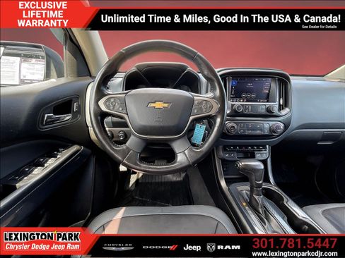 Used 2021 Chevrolet Colorado Z71 w/ Z71 Midnight Edition AWD/4WD image 9