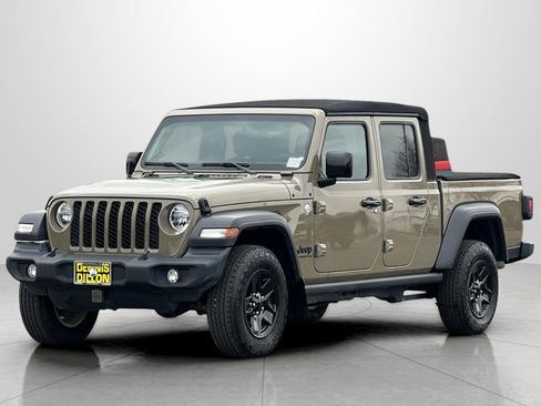Used 2020 Jeep Gladiator Sport w/ Quick Order Package 24S image 8