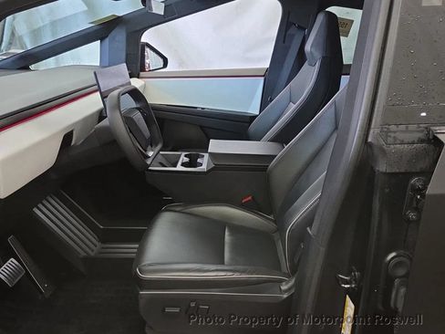 Used 2024 Tesla Cybertruck AWD Crew Cab image 2