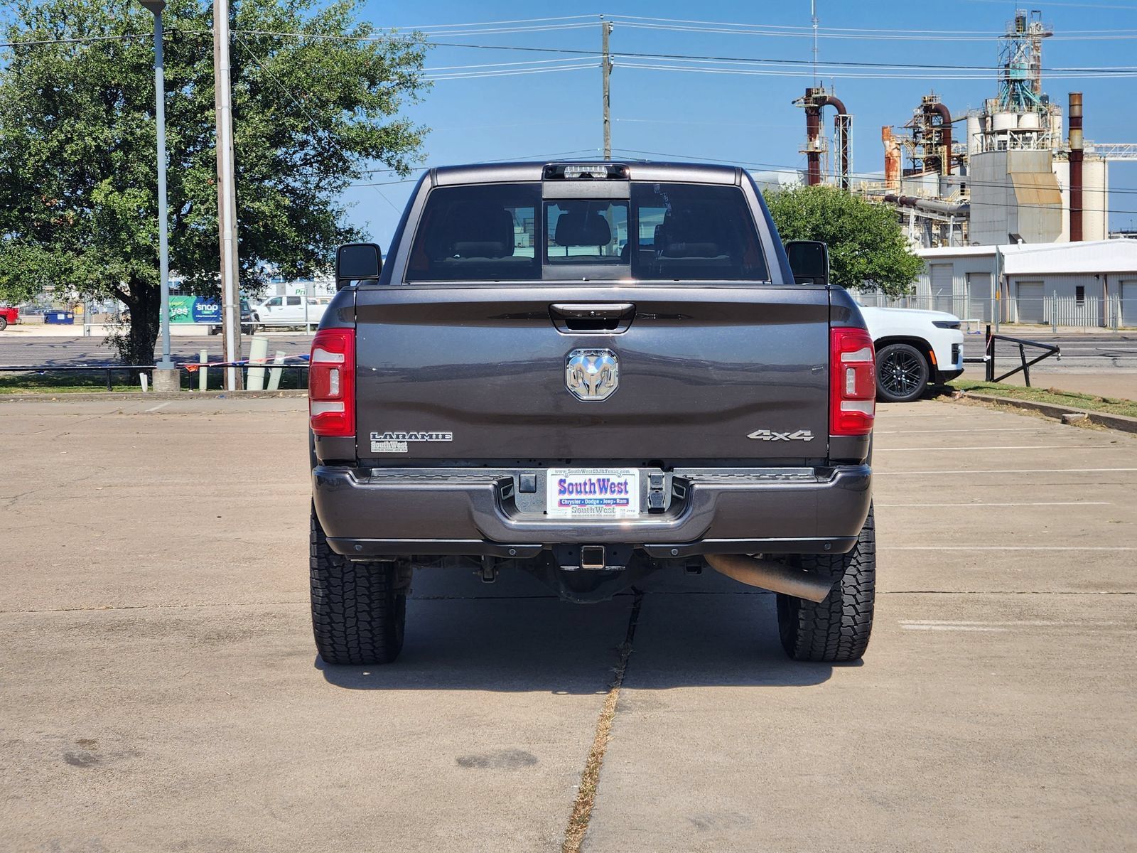 Used 2023 RAM 3500 Laramie AWD/4WD image 7