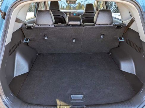 Used 2025 Kia Seltos S image 32