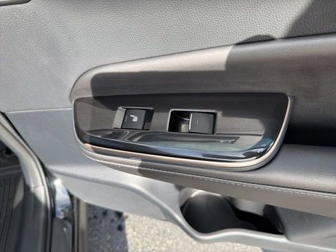 Certified 2025 Toyota Crown Nightshade image 37