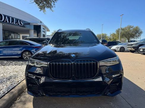 Used 2022 BMW X7 xDrive40i w/ M Sport Package image 1