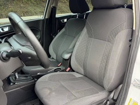 Used 2014 Ford Fiesta SE w/ Equipment Group 201B image 15