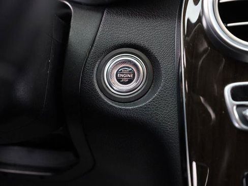 Used 2020 Mercedes-Benz GLC 300 4MATIC image 34