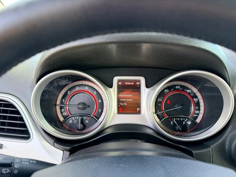 Used 2012 Dodge Journey R/T w/ Flexible Seating Group FWD image 19