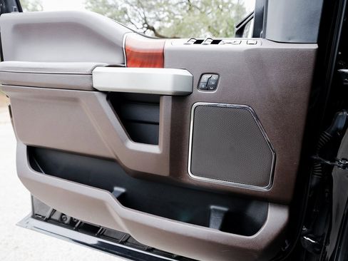 Used 2022 Ford F250 King Ranch w/ King Ranch Ultimate Package image 22