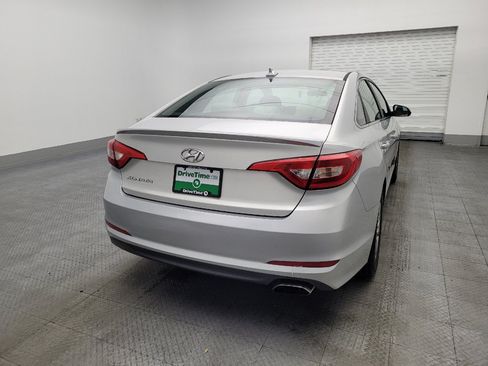Used 2017 Hyundai Sonata SE FWD image 7