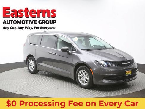 Used 2023 Chrysler Voyager LX FWD image 48