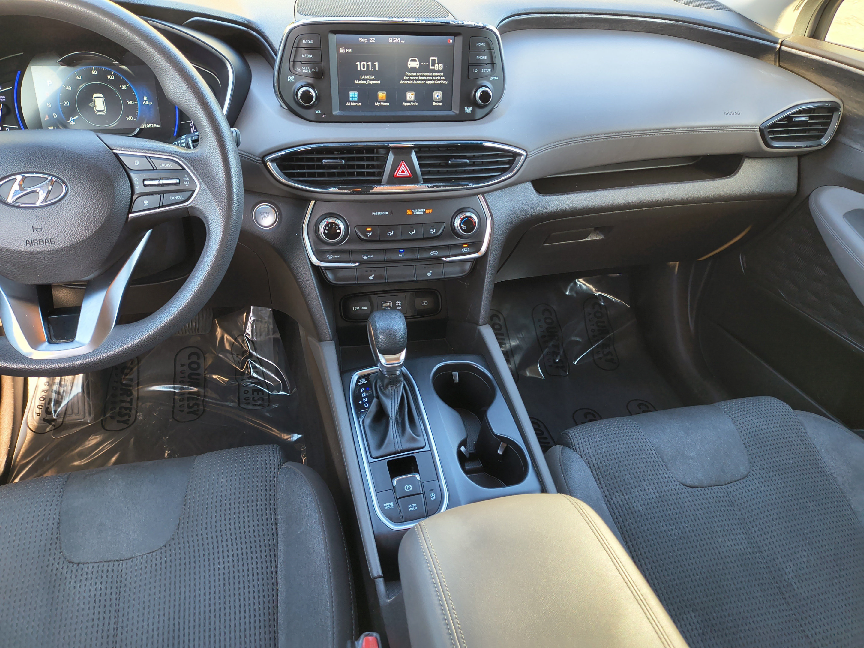 Used 2020 Hyundai Santa Fe SEL FWD image 12