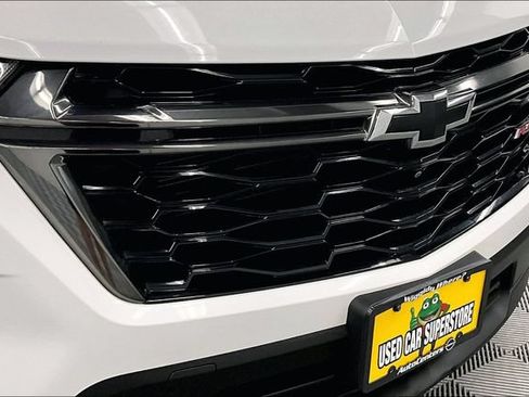 Used 2023 Chevrolet Traverse RS AWD/4WD image 34