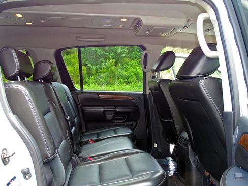Used 2011 Nissan Armada SL image 16