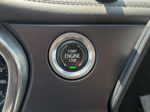 Used 2019 Chevrolet Blazer LT FWD image 20
