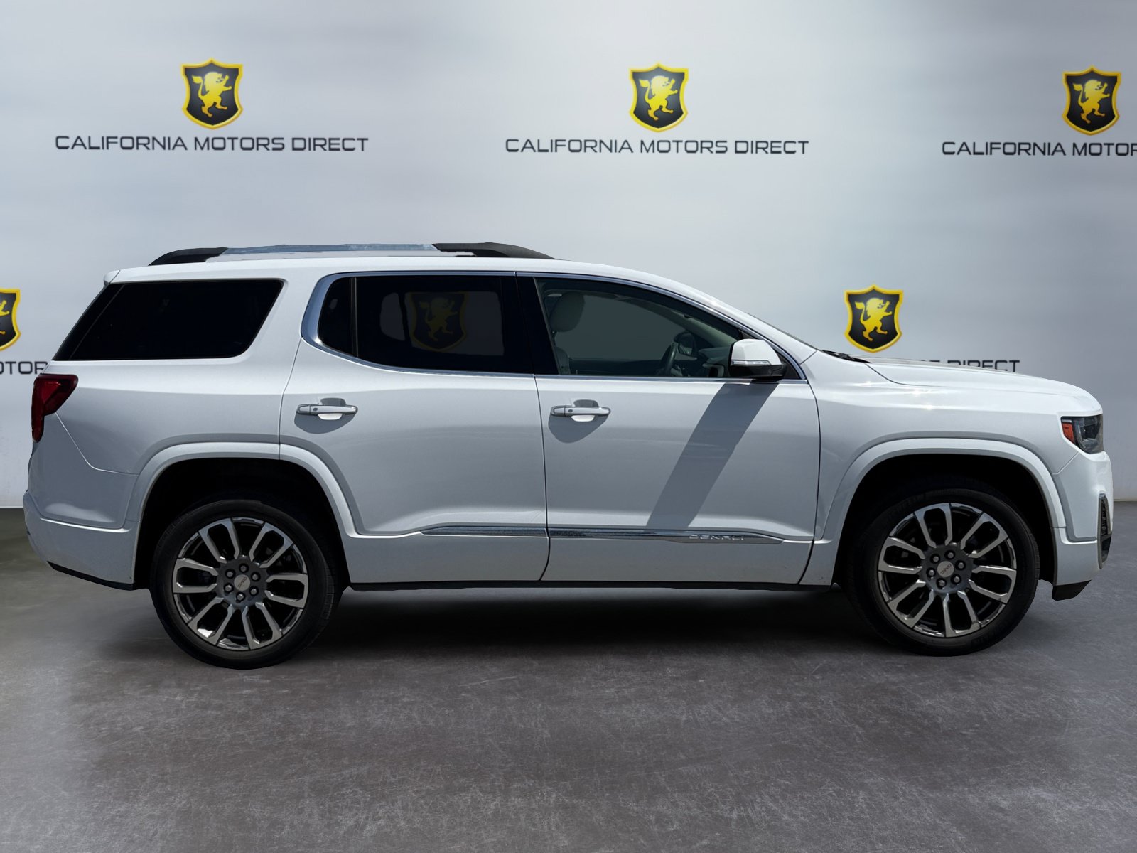 Used 2023 GMC Acadia Denali AWD/4WD image 6