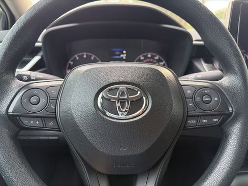 Used 2025 Toyota Corolla LE w/ LE Premium Package FWD image 10