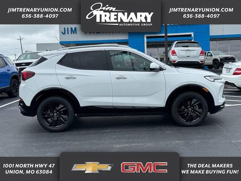 Used 2024 Buick Encore GX Sport Touring AWD/4WD image 1