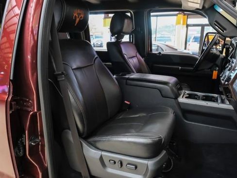 Used 2016 Ford F250 Lariat w/ Chrome Package image 30