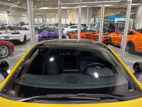 Used 2019 Aston Martin V8 Vantage Coupe image 47