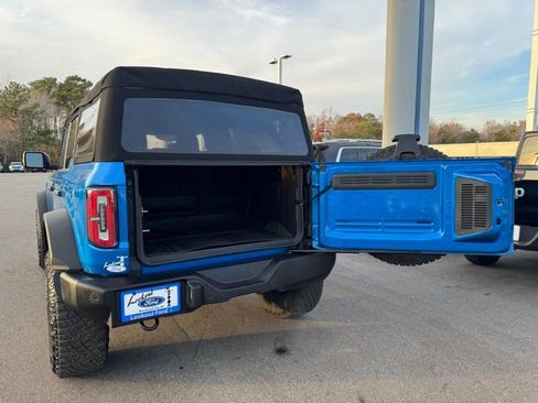 Used 2022 Ford Bronco Wildtrak image 21