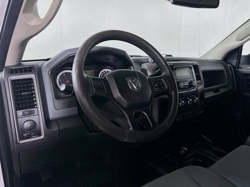 Used 2018 RAM 2500 Tradesman w/ Chrome Appearance Group image 9